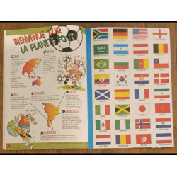 Journal de Mickey N°2398 avec cadeau coupe du monde 1998 ⚽ panneau d'affichage 1998 vintage
