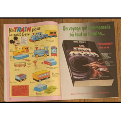 Journal de Mickey N°1465 avec cadeau Poster Bernard Hinault 1980 vintage