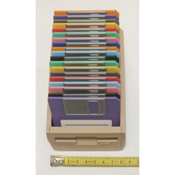 💾 Set de Collection " 19 Disquettes & leur boîtier" – imprimé 3D - Déco Geek & Rétro